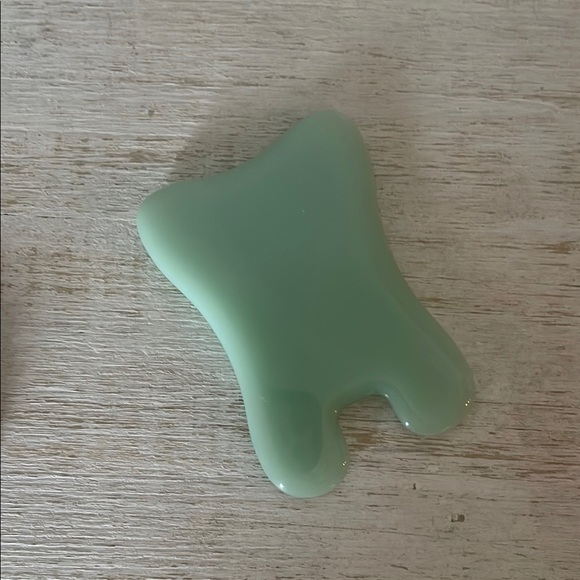 Osea Gua Sha Facial Massage and Sculptor - Picture 3 of 6